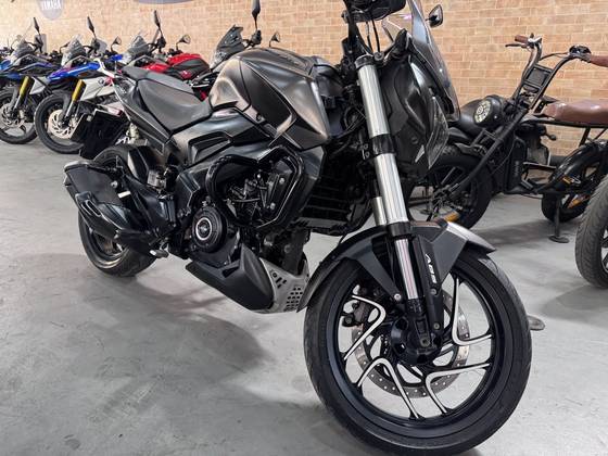 BAJAJ DOMINAR 400 